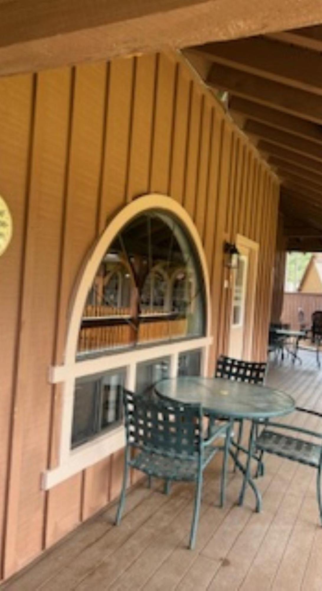 Roundhouse Resort Pinetop-Lakeside Bilik gambar