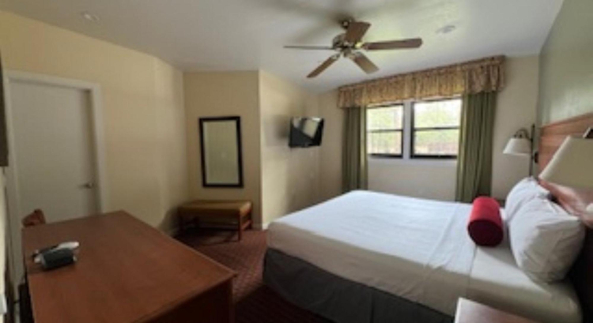 Roundhouse Resort Pinetop-Lakeside Bilik gambar